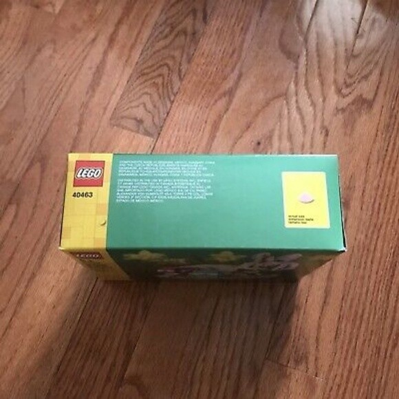 LEGO Easter Bunny 40463 Building Kit (293 Pieces) RETIRED - Picture 5 of 9